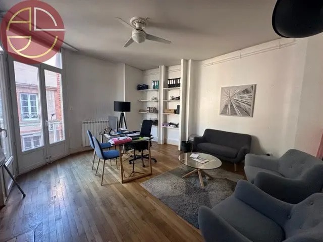 Plus de détails pour Bureau à louer