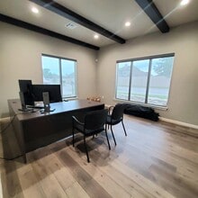 2297 N 9th St, Broken Arrow, OK à louer Photo de l’immeuble– Image 1 sur 8