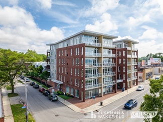 Plus de détails pour 3219 Detroit Ave, Cleveland, OH - Logement à vendre