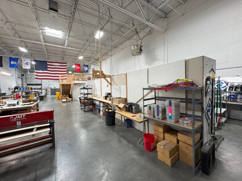 7 S 1550 W, Lindon, UT à louer - Photo de l’immeuble – Image 3 sur 7