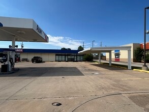 6302 NW Cache Rd, Lawton, OK à vendre Photo intérieure– Image 2 sur 3