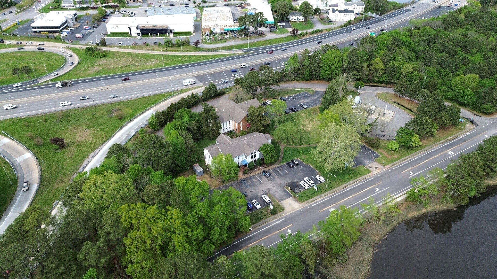 Lynnhaven Executive Park portefeuille de 2 biens à vendre sur LoopNet.fr Photo principale– Image 1 sur 6