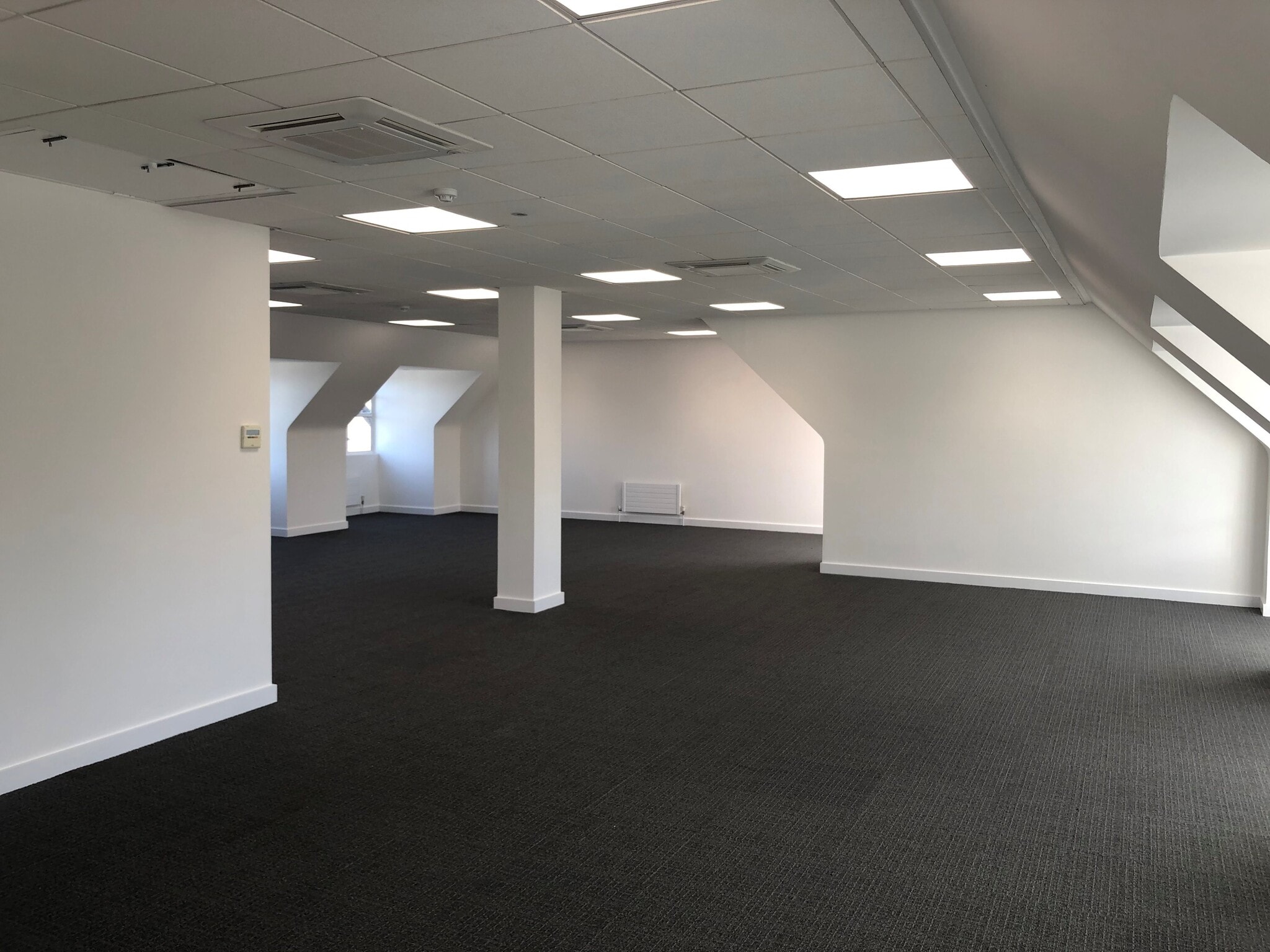 39-41 The Parade, Claygate à louer Photo intérieure– Image 1 sur 2