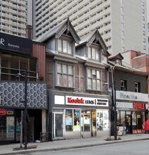 364 Yonge St, Toronto, ON à louer Photo de l’immeuble– Image 2 sur 15