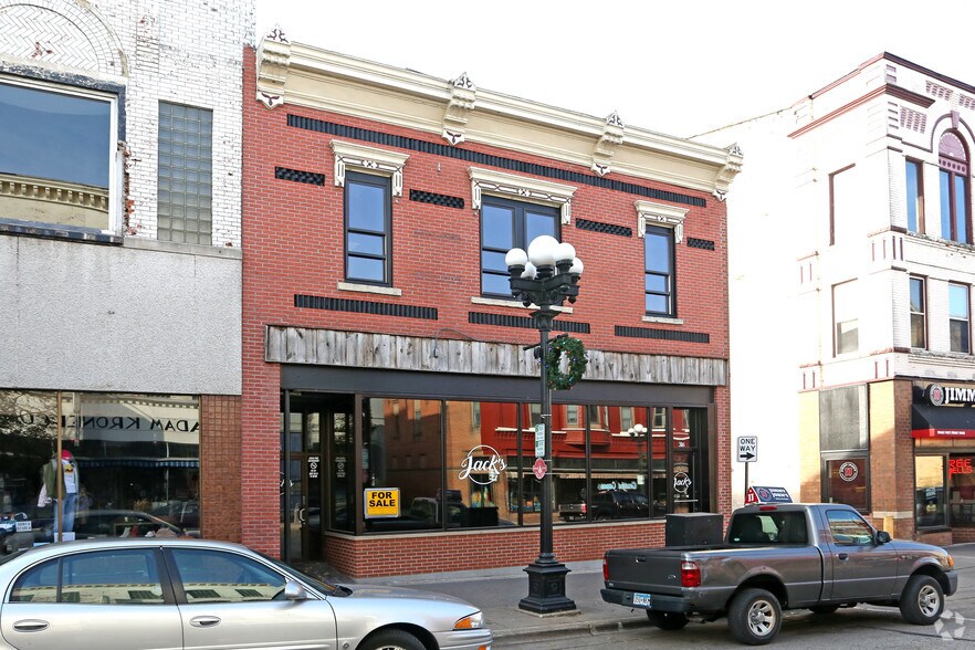 316-318 Pearl St, La Crosse, WI à vendre - Photo principale – Image 1 sur 3