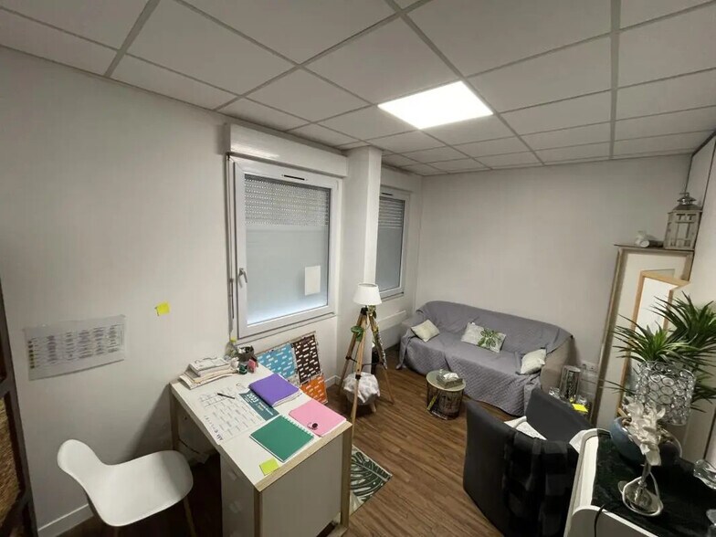 Bureau dans Chartres à vendre - Photo de l’immeuble – Image 3 sur 11