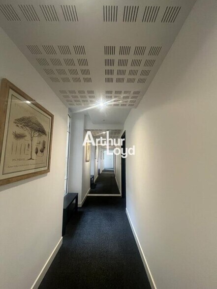 Bureau dans Nice à louer - Hall d’entrée – Image 2 sur 8