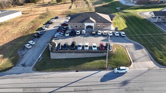 Plus de détails pour 575 Blues Lake Pkwy, Rolla, MO - Santé à vendre