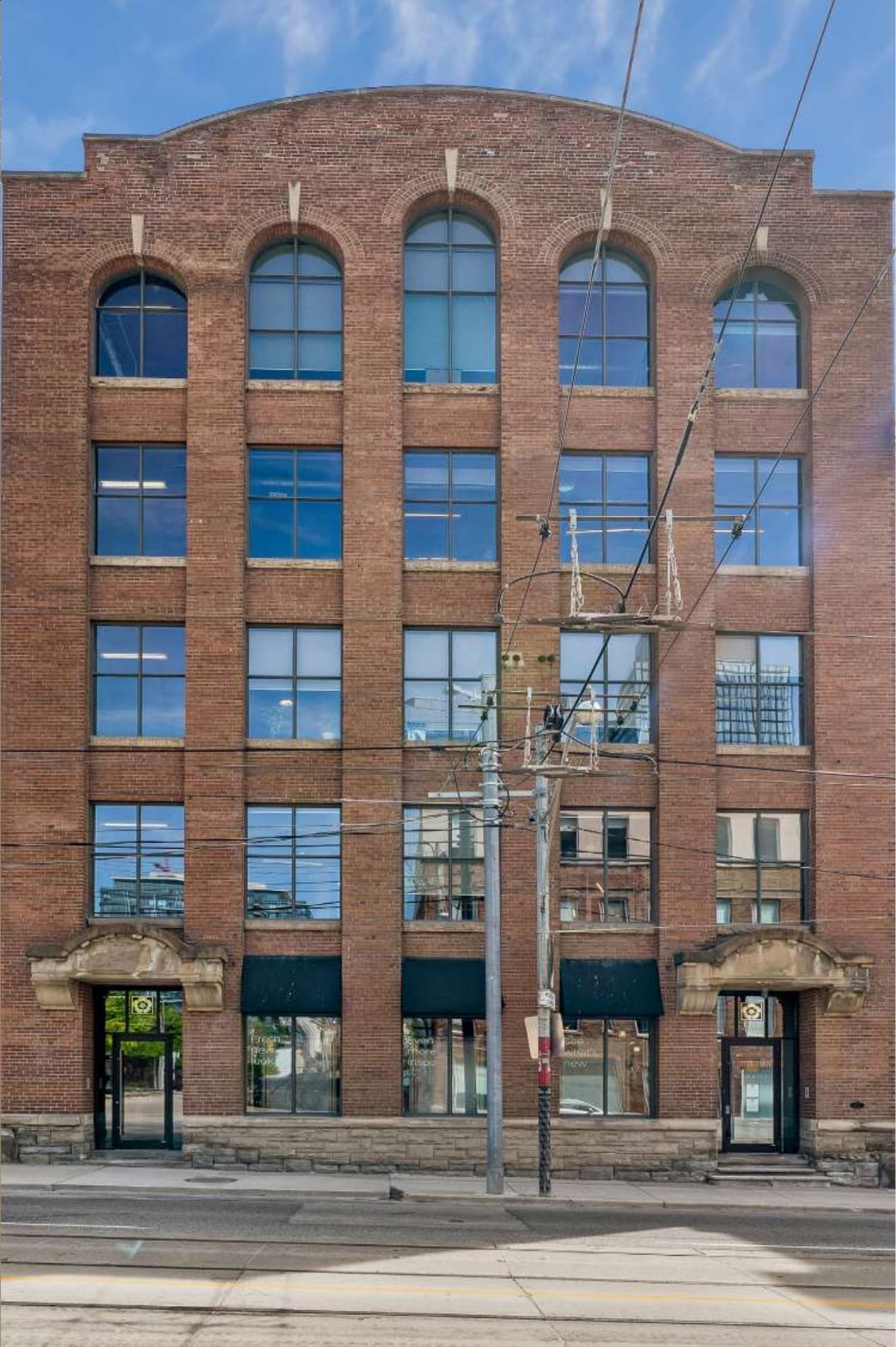 334-346 King St E, Toronto, ON à louer Photo de l’immeuble– Image 1 sur 12