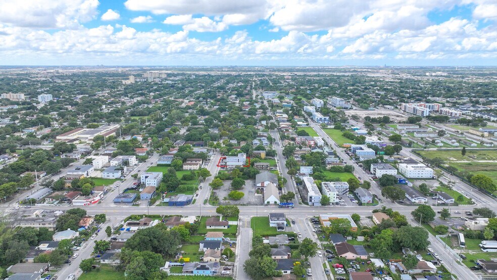1261 NW 59th St, Miami, FL à vendre - Photo de l’immeuble – Image 3 sur 10
