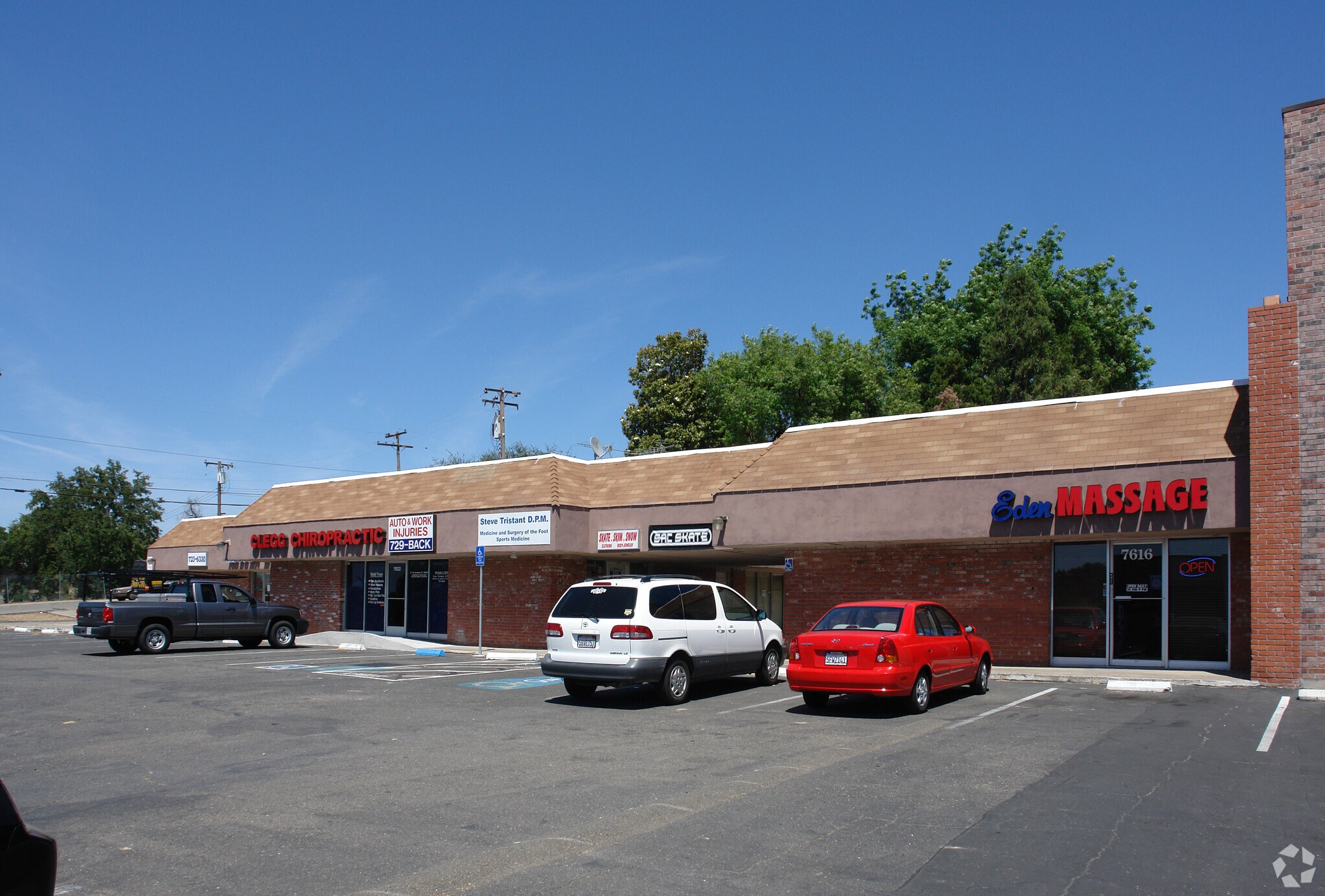 7616-7628 Auburn Blvd, Citrus Heights, CA à vendre Photo principale– Image 1 sur 12