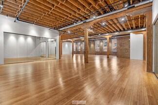 Plus de détails pour 1143 W Rundell Pl, Chicago, IL - Bureau à louer