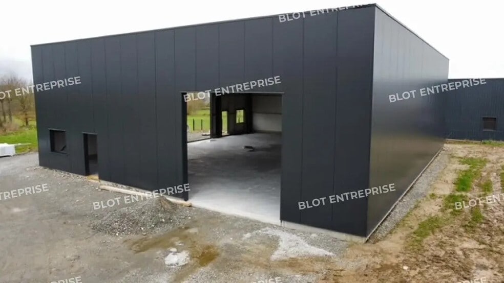 Local d’activités dans Plédran à louer - Photo de l’immeuble – Image 1 sur 10