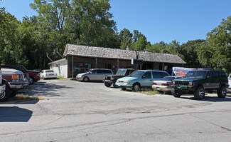 Plus de détails pour 20707 Midland Dr, Shawnee, KS - Local commercial à vendre