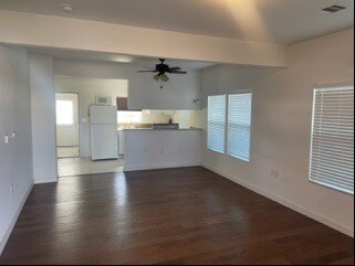 2331 E Cesar Chavez St, Austin, TX à louer - Photo intérieure – Image 3 sur 7