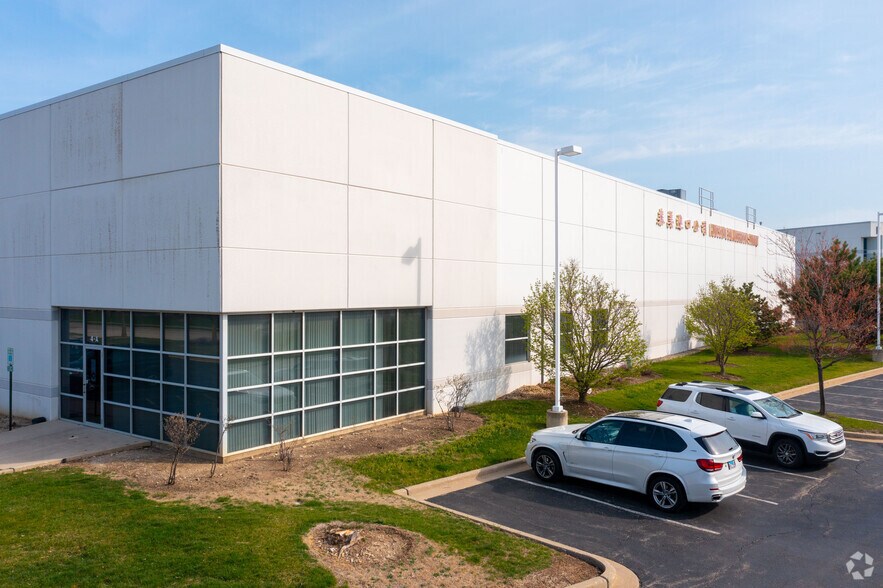 4 Northpoint Ct, Bolingbrook, IL à louer - Photo principale – Image 1 sur 5