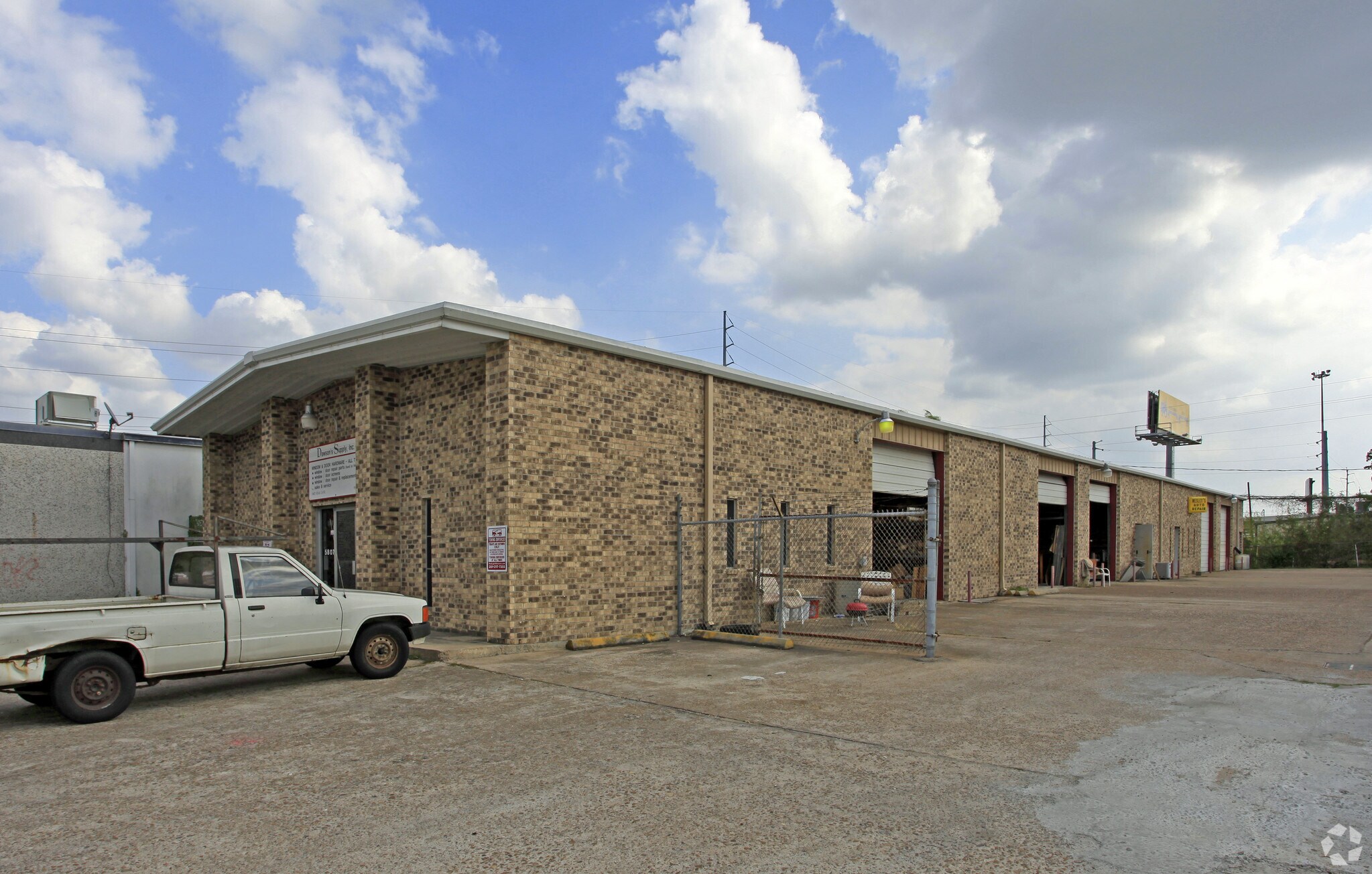 5807 Star Ln, Houston, TX à louer Photo de l’immeuble– Image 1 sur 4