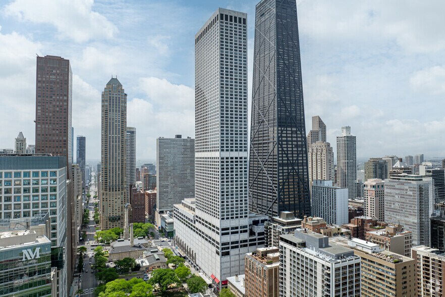 845 N Michigan Ave, Chicago, IL à louer - Photo principale – Image 1 sur 5