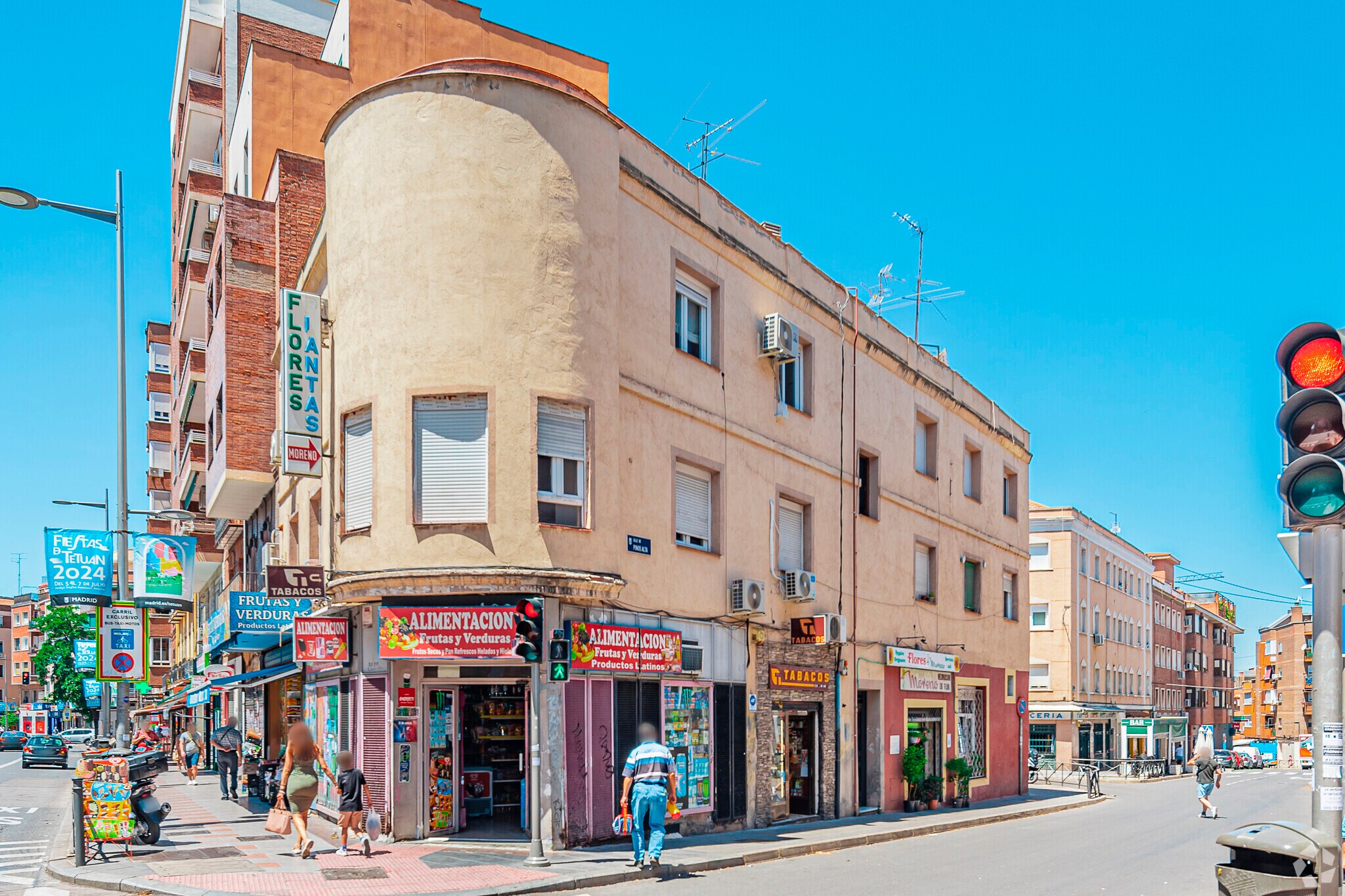 Calle De Pinos Alta, 1, Madrid, Madrid à vendre Photo principale– Image 1 sur 3