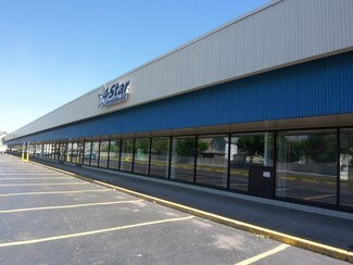 Plus de détails pour 2400 Seneca St, Buffalo, NY - Local commercial à louer
