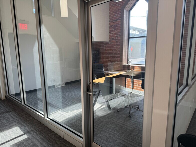 520 S Calhoun St, Fort Wayne, IN à louer - Photo intérieure – Image 2 sur 5