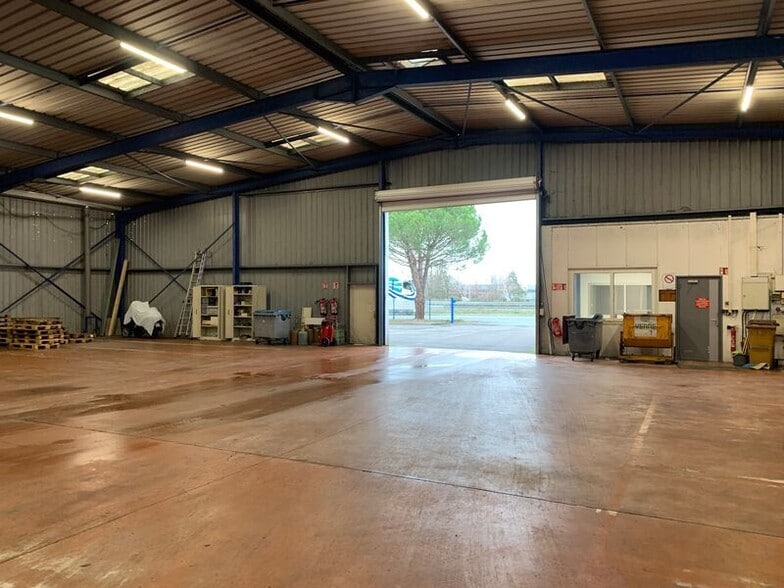 Industriel/Logistique dans Beychac-et-Caillau à vendre - Photo intérieure – Image 2 sur 8