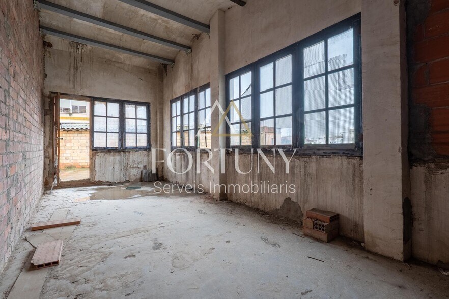 Industriel/Logistique dans Constantí, Tarragona à vendre - Photo de l’immeuble – Image 3 sur 38