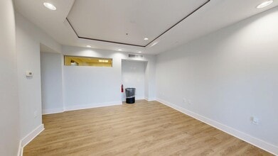 1227-1239 N Gulfstream Ave, Sarasota, FL à louer Numérisation 3D Matterport– Image 1 sur 13