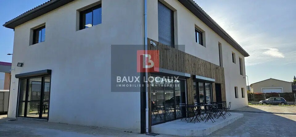 Local d'activités dans L'Isle-sur-la-Sorgue à vendre Photo principale– Image 1 sur 11
