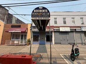 4575-4577 White Plains Rd, Bronx, NY à louer Photo de l’immeuble– Image 1 sur 3