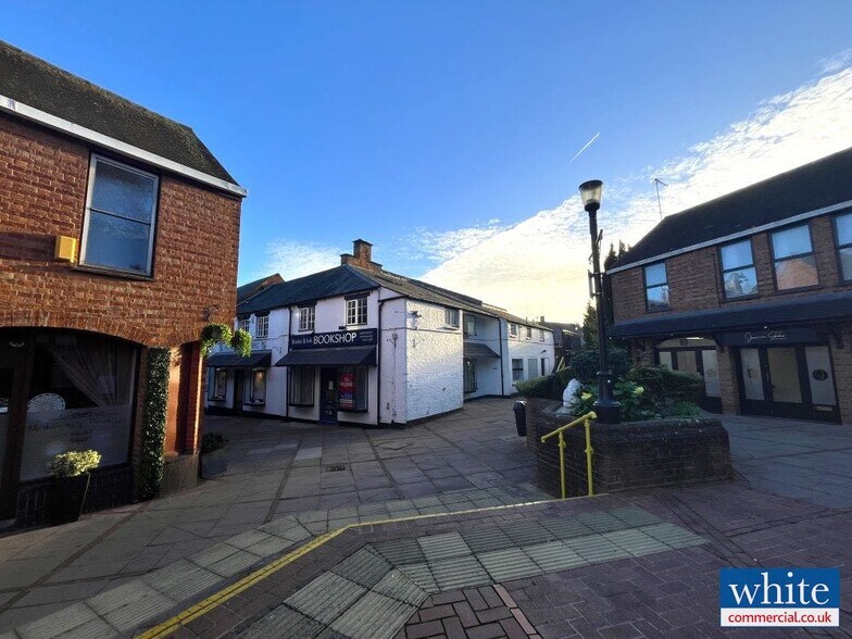 4 White Lion Walk, Banbury à vendre - Photo de l’immeuble – Image 3 sur 40