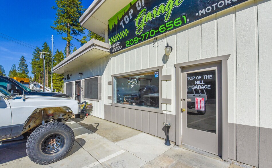 24967 State Highway 108, Mi Wuk Village, CA à vendre - Photo de l’immeuble – Image 3 sur 54