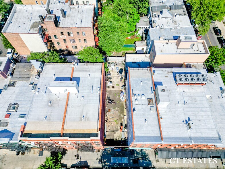 241 Malcolm X Blvd, Brooklyn, NY à vendre - Photo de l’immeuble – Image 3 sur 3