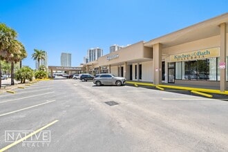 3300-3370 NE 34th St, Fort Lauderdale, FL à louer Photo de l’immeuble– Image 1 sur 4
