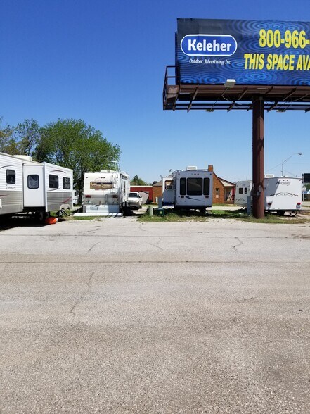 1428 S Van Buren St, Enid, OK à vendre - Photo de l’immeuble – Image 2 sur 4