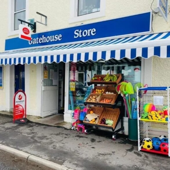 50-52 High St, Gatehouse Of Fleet à vendre - Photo de l’immeuble – Image 1 sur 12
