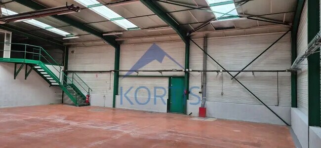 Plus de détails pour 244 Rue De Chavanne, Arnas - Local d'activités à louer