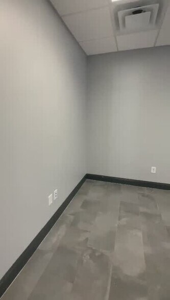 8865 commodity Cir, Orlando, FL à louer - Vidéo sur l’annonce professionnelle – Image 2 sur 12