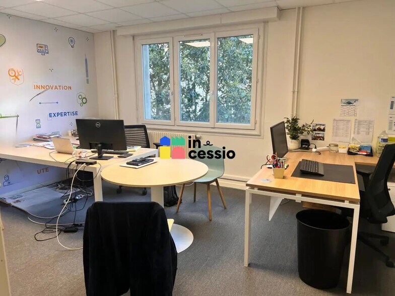 Bureau dans Le Mans à vendre - Photo de l’immeuble – Image 2 sur 14