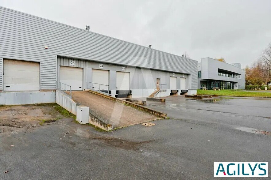 Industriel/Logistique dans Wissous à louer - Photo de l’immeuble – Image 1 sur 9