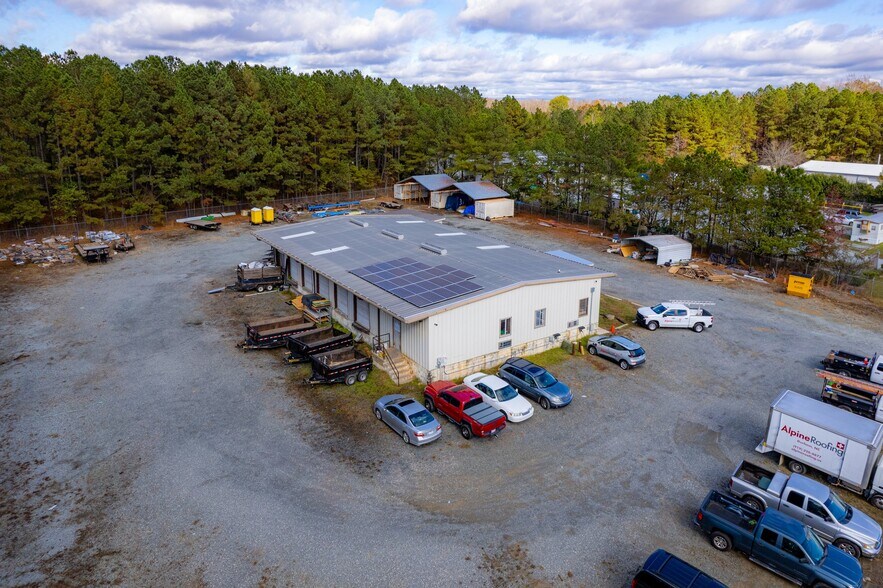 1525 E Club Blvd, Durham, NC à louer - Photo de l’immeuble – Image 2 sur 20