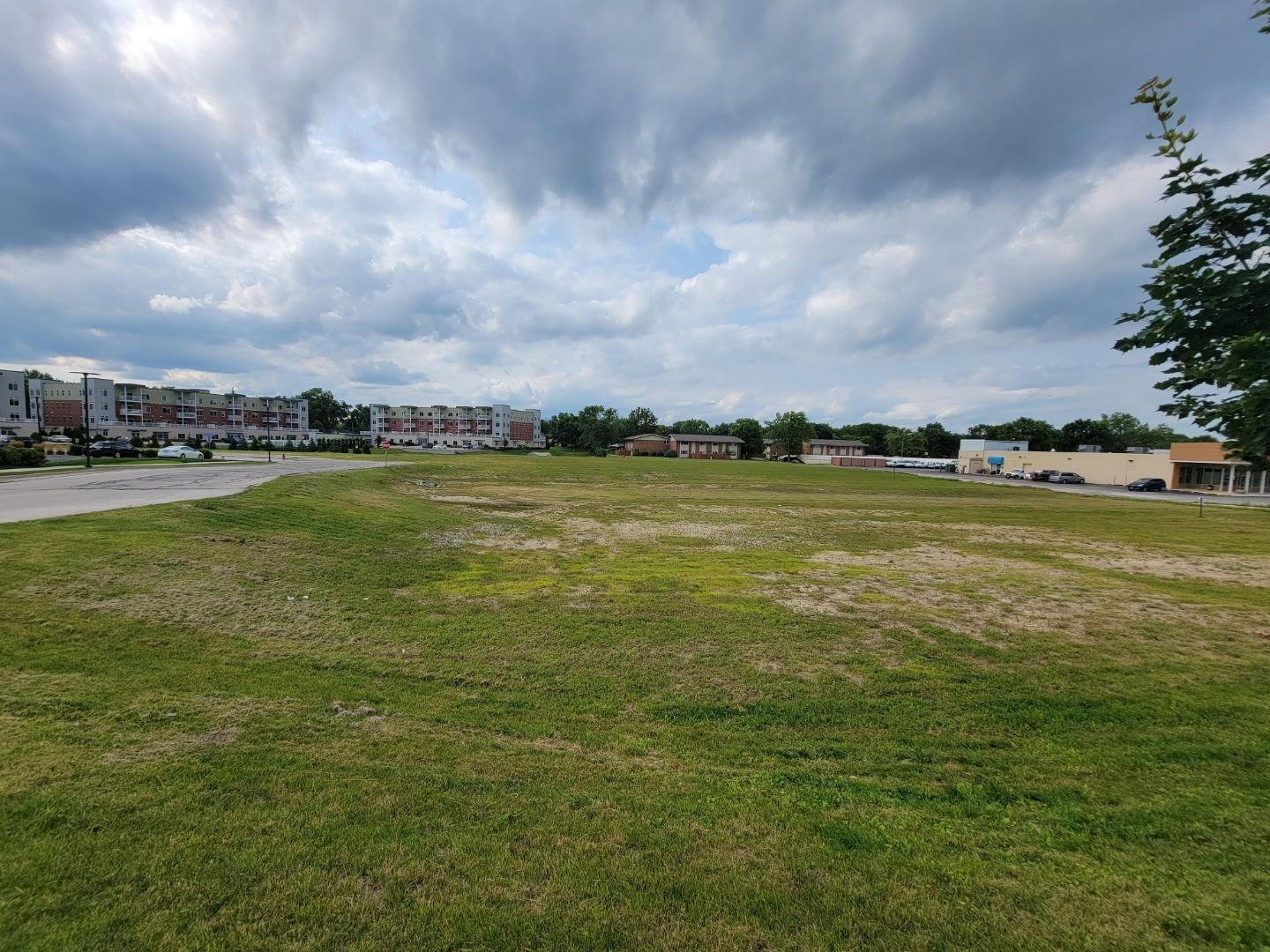 S74W16890 Janesville Rd, Muskego, WI à vendre Photo de l’immeuble– Image 1 sur 6