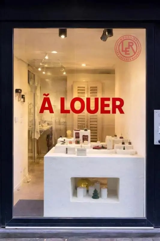 Local commercial dans Paris à louer Photo de l’immeuble– Image 1 sur 2