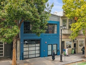 724 Valencia St, San Francisco, CA à louer Photo de l’immeuble– Image 2 sur 11