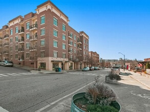 150 Coxe Ave, Asheville, NC à louer Photo intérieure– Image 1 sur 16