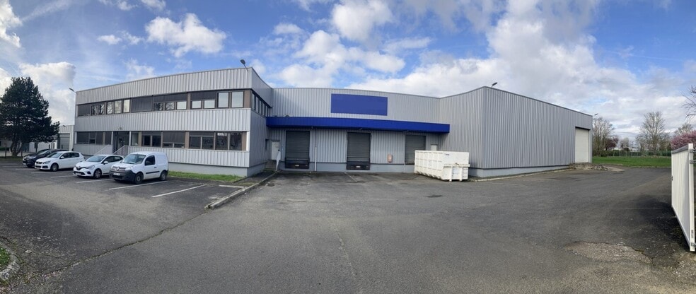10-12 Rue De La Briqueterie, Louvres à louer - Photo de l’immeuble – Image 1 sur 6