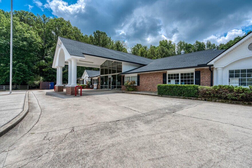 2081 Mesa Valley Way, Austell, GA à vendre - Photo de l’immeuble – Image 2 sur 110