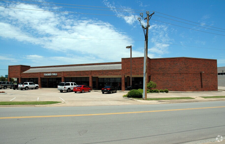 9980 Grapevine Hwy, Hurst, TX à louer - Autre – Image 2 sur 5