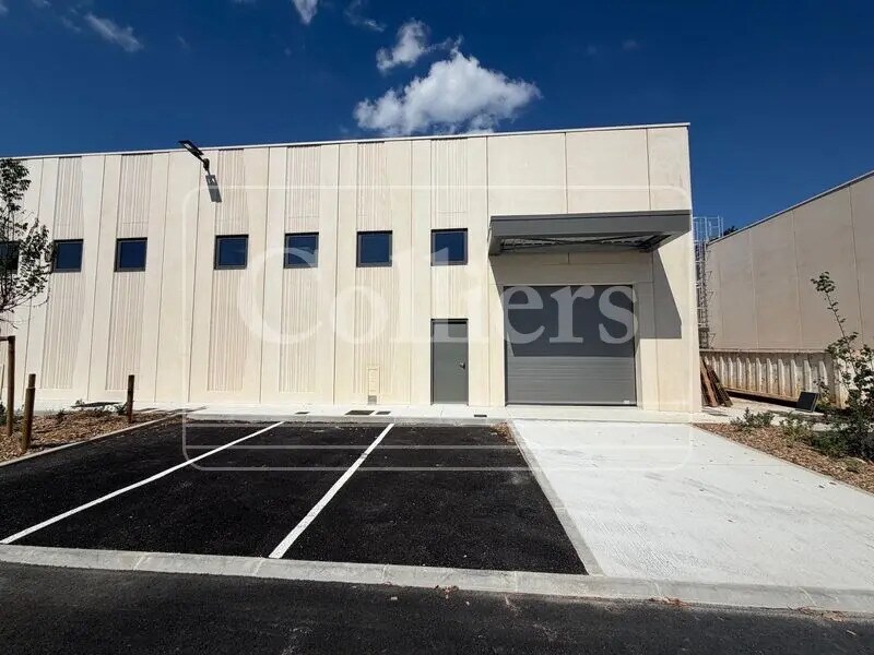 Route De Salon, Les Pennes-Mirabeau à louer Photo de l’immeuble– Image 1 sur 15