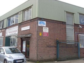 Earl Howe Rd, Holmer Green BKM - Immobilier d'entreprise